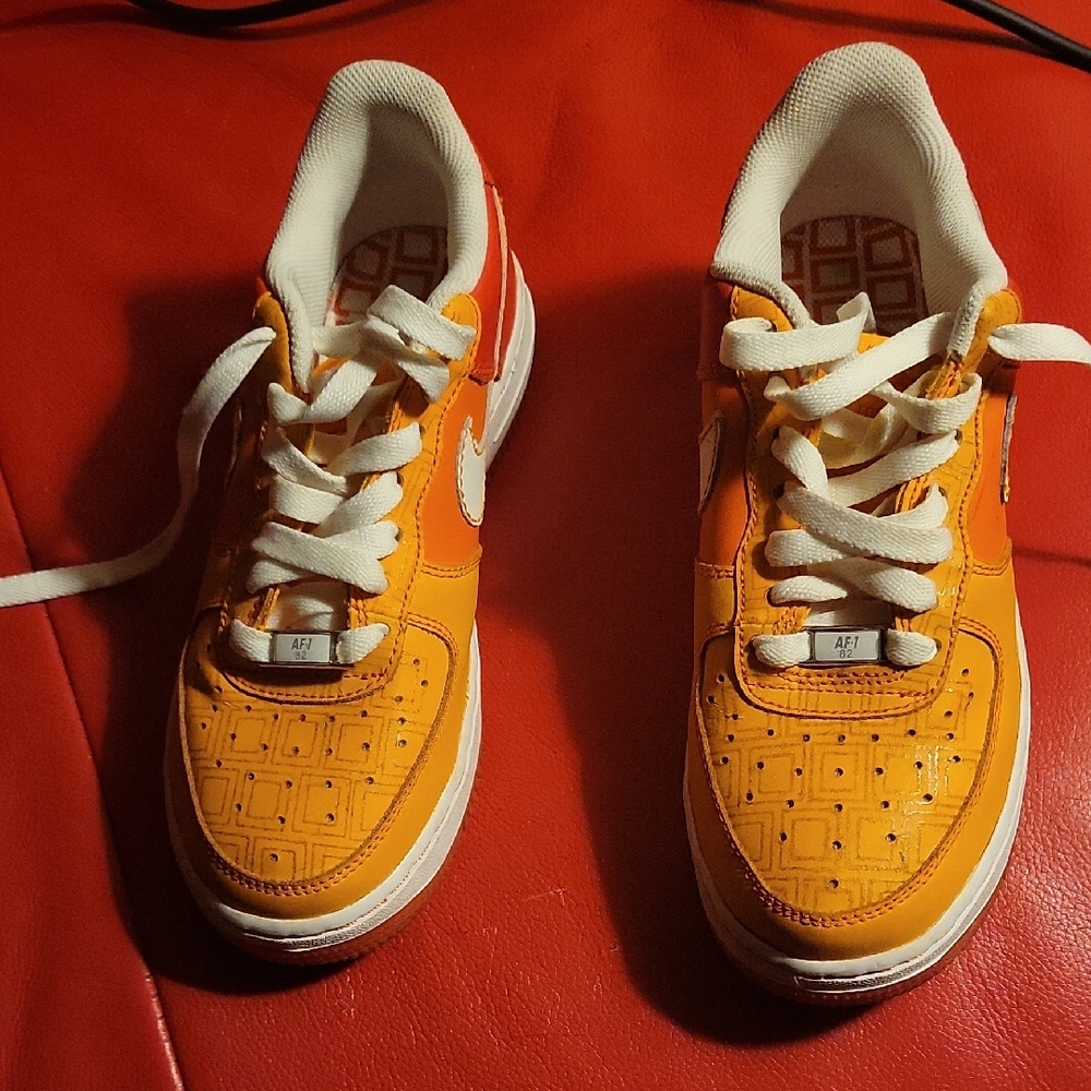 Nike Kids Orange and White Sneakers